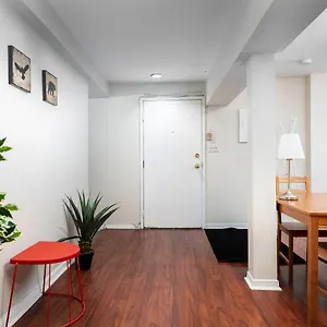 For Rent Beside U Of T Guest house